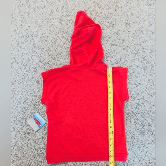 NWT Lightning McQueen For Girls (Size 7) Sleeveless Hoodie and Shorts Set - Picture 6 of 14